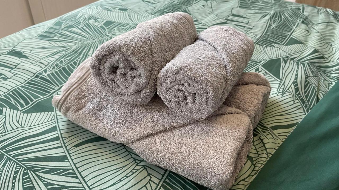 La Tropicale De Croix - Chambre D'Hotes Экстерьер фото