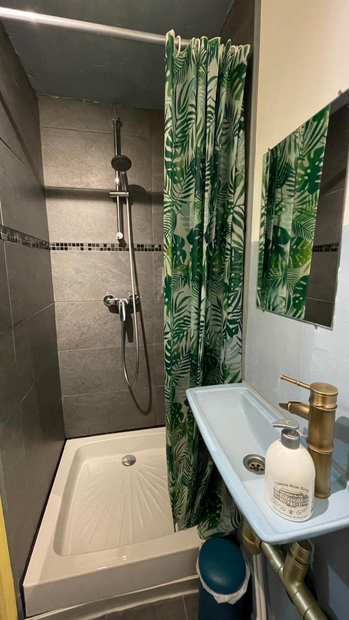 La Tropicale De Croix - Chambre D'Hotes Экстерьер фото